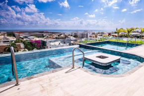 Ocean view Studio, Rooftop Pool, steps from beach Hyatt